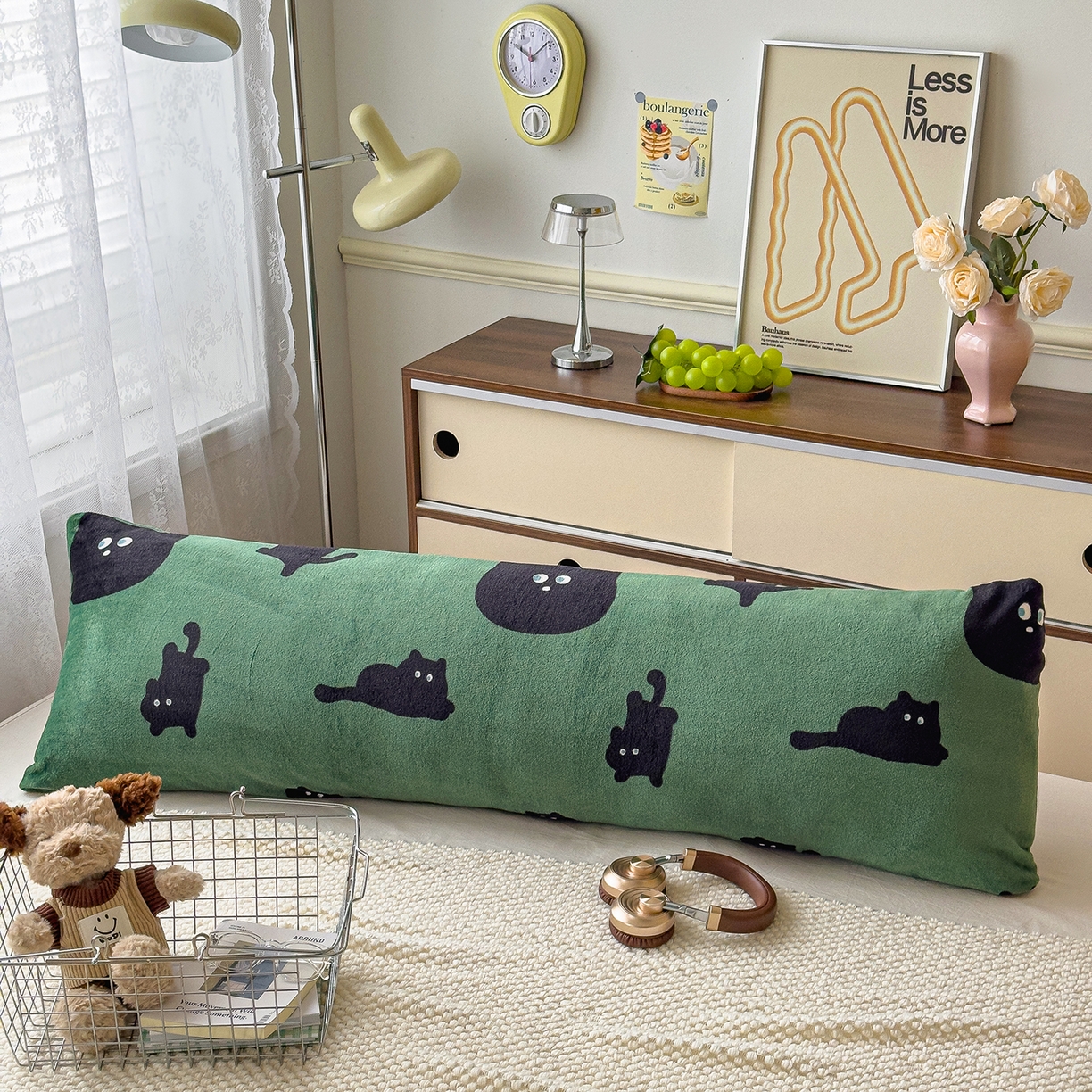 久云居 2025新款高克重牛奶绒枕加芯牛奶绒长条枕套夹腿抱枕 墨绿喵星