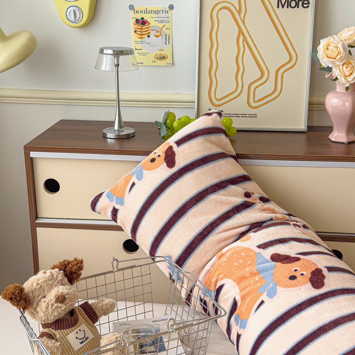 91家纺网 家纺一手货源 找家纺 久云居 2025新款高克重牛奶绒枕加芯牛奶绒长条枕套夹腿抱枕 卡多啦