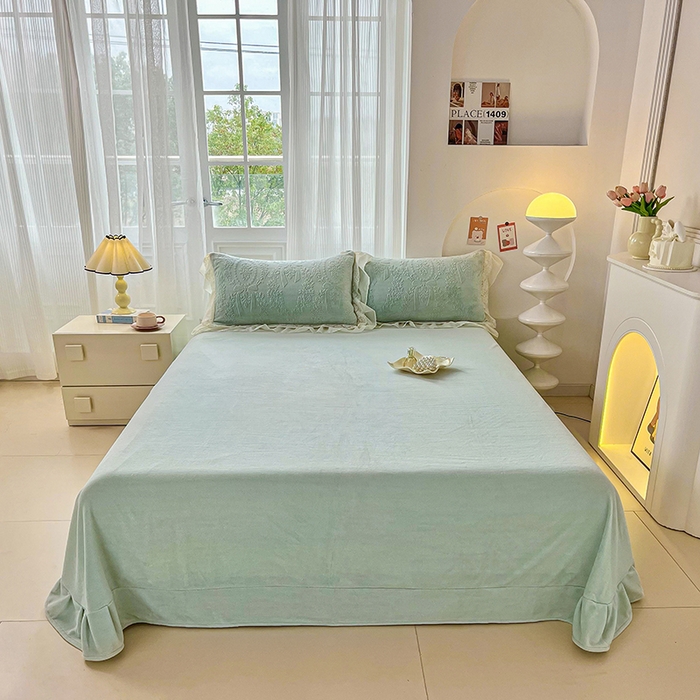 91家纺网 家纺一手货源 找家纺 （总）七七家纺 2025新款雕花牛奶绒夹棉床盖四件套-若梦系列