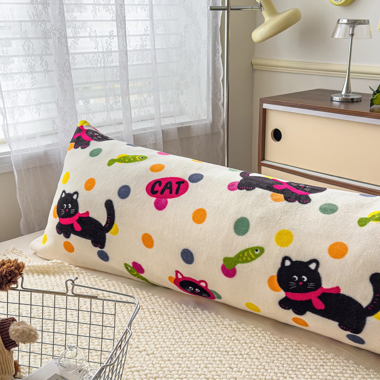 91家纺网 家纺一手货源 找家纺 （总）久云居 2025新款高克重牛奶绒枕加芯牛奶绒长条枕套夹腿抱枕