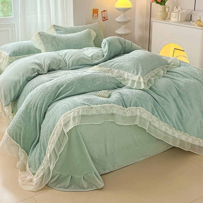 91家纺网 家纺一手货源 找家纺 七七家纺 2025新款雕花牛奶绒夹棉床盖四件套-若梦系列 若梦-薄荷绿