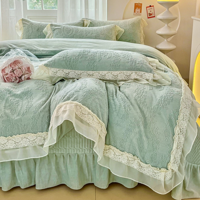 91家纺网 家纺一手货源 找家纺 七七家纺 2025新款雕花牛奶绒夹棉床盖四件套-若梦系列 若梦-薄荷绿