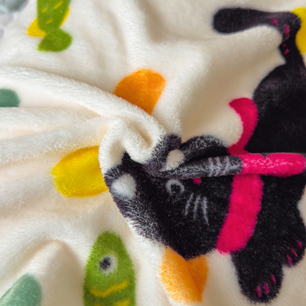 91家纺网 家纺一手货源 找家纺 （总）圣比熊 2025新款高克重牛奶绒枕加芯牛奶绒长条枕套夹腿抱枕