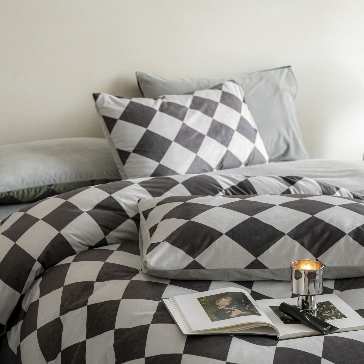 91家纺网 家纺一手货源 找家纺 ONE TWO ONE 121 2025新款轻奢新法式德芙绒宝宝绒婴儿绒短毛绒牛奶绒四件套床单被套-几禾归集 几禾归集-白