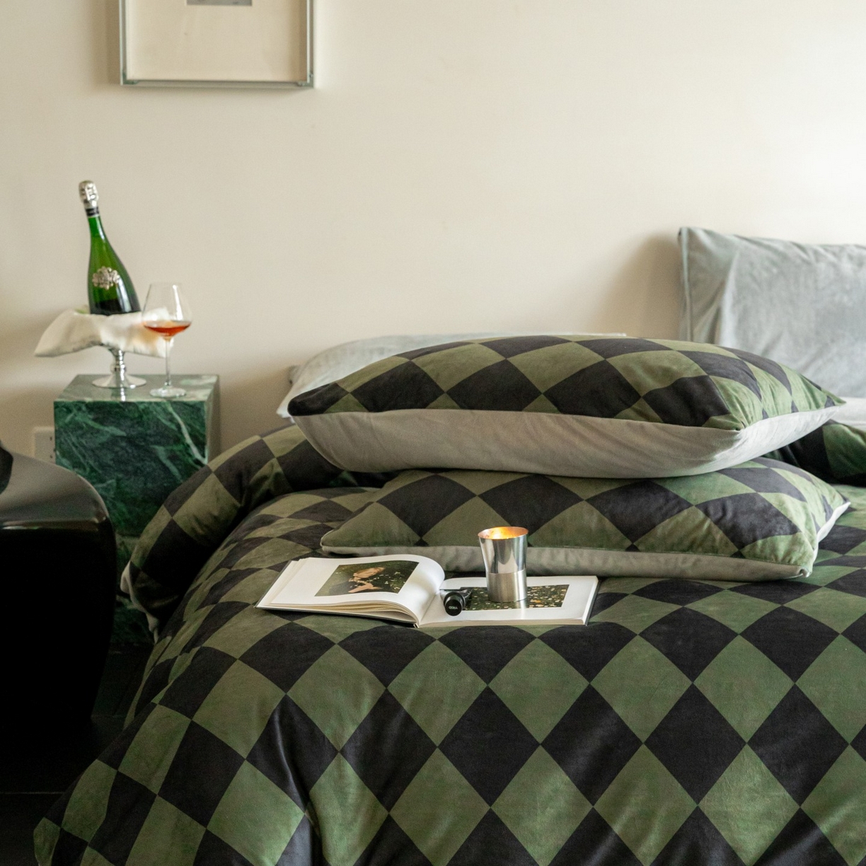 91家纺网 家纺一手货源 找家纺 ONE TWO ONE 121 2025新款轻奢新法式德芙绒宝宝绒婴儿绒短毛绒牛奶绒四件套床单被套-几禾归集 几禾归集-绿