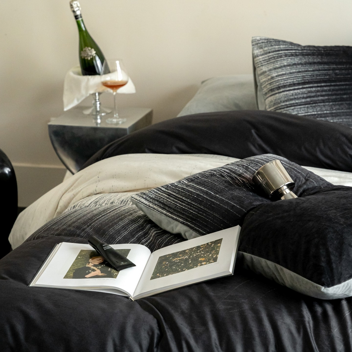 91家纺网 家纺一手货源 找家纺 （总）ONE TWO ONE 121 2025新款轻奢新法式德芙绒宝宝绒婴儿绒短毛绒牛奶绒四件套床单被套-光辉岁月