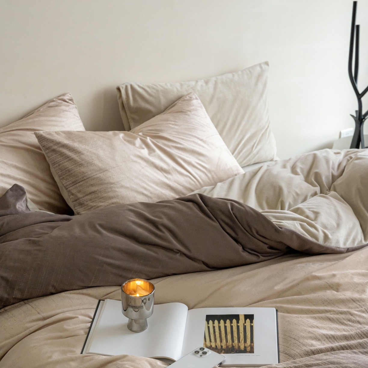 91家纺网 家纺一手货源 找家纺 ONE TWO ONE 121 2025新款轻奢新法式德芙绒宝宝绒婴儿绒短毛绒牛奶绒四件套床单被套-光辉岁月 光辉岁月-咖