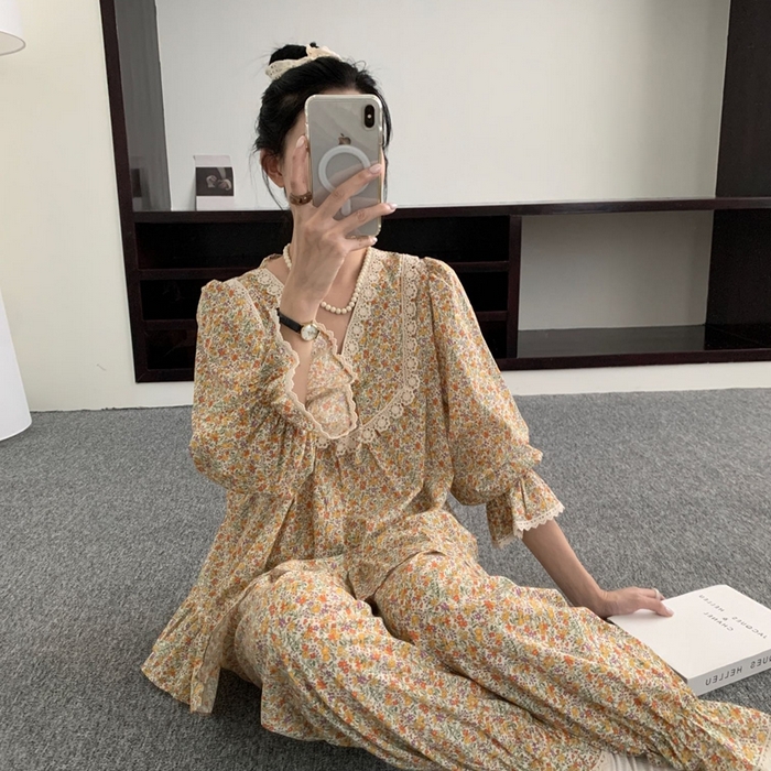 91家纺网 家纺一手货源 找家纺 （总）妍景家居生活馆 2025新款82879-韩系V领碎花蝴蝶结套装