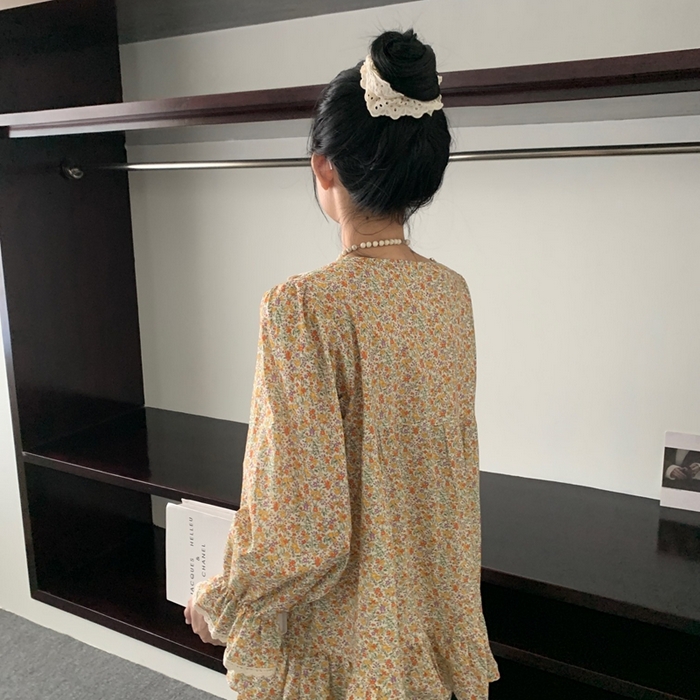 91家纺网 家纺一手货源 找家纺 （总）妍景家居生活馆 2025新款82879-韩系V领碎花蝴蝶结套装