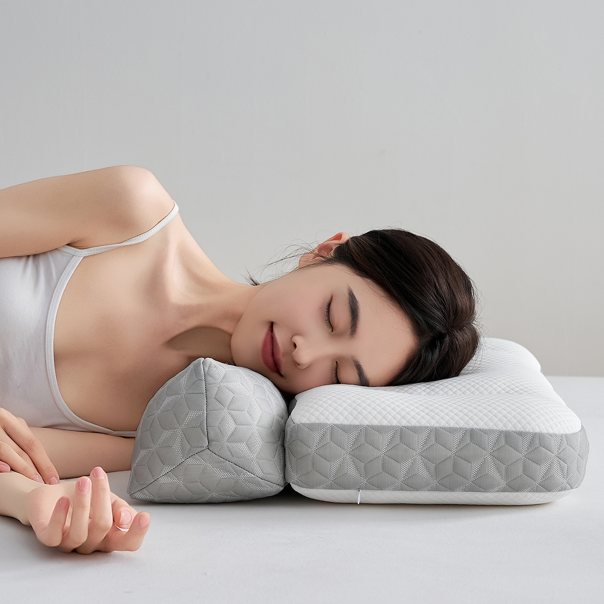 91家纺网 家纺一手货源 找家纺 乐可 2025新款科技护耳组合枕枕头枕芯 科技护耳组合枕-K1灰