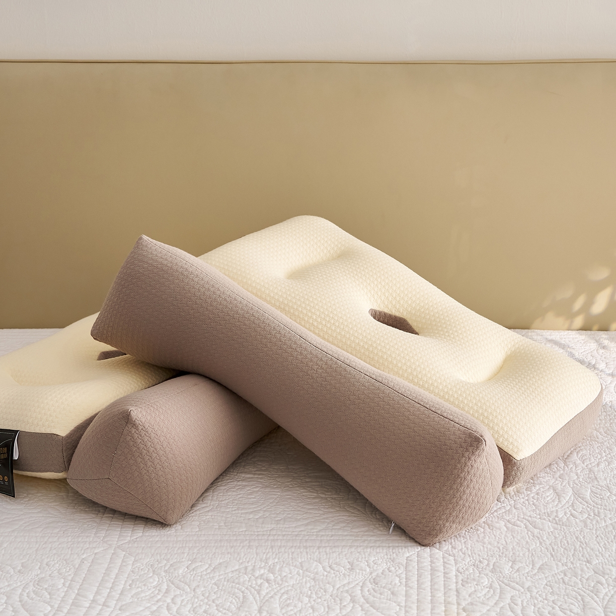 91家纺网 家纺一手货源 找家纺 乐可 2025新款科技护耳组合枕枕头枕芯 科技护耳组合枕-K1咖