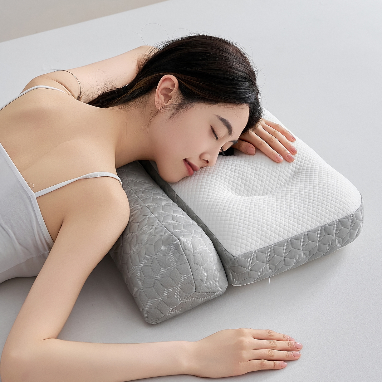 91家纺网 家纺一手货源 找家纺 乐可 2025新款科技护耳组合枕枕头枕芯 科技护耳组合枕-K1灰