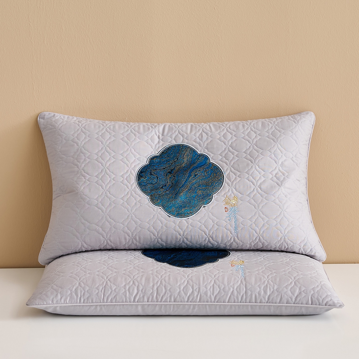 91家纺网 家纺一手货源 找家纺 乐可 2025新款金荞子二合一枕枕头枕芯 金荞子-灰方枕