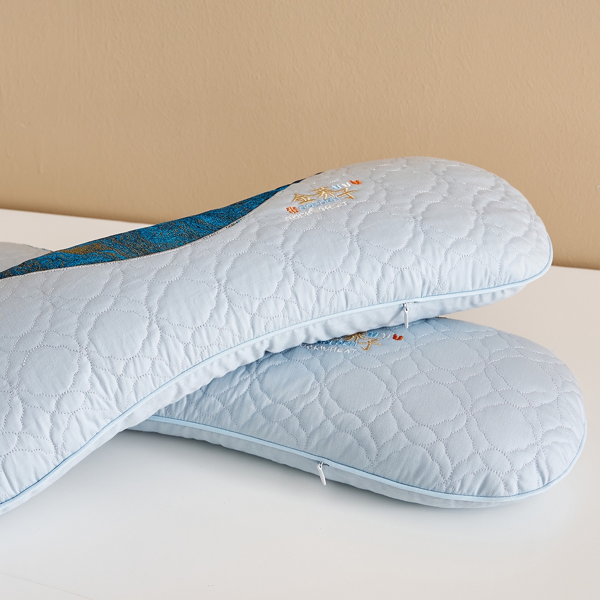 91家纺网 家纺一手货源 找家纺 乐可 2025新款金荞子二合一枕枕头枕芯 金荞子-蓝骨头枕