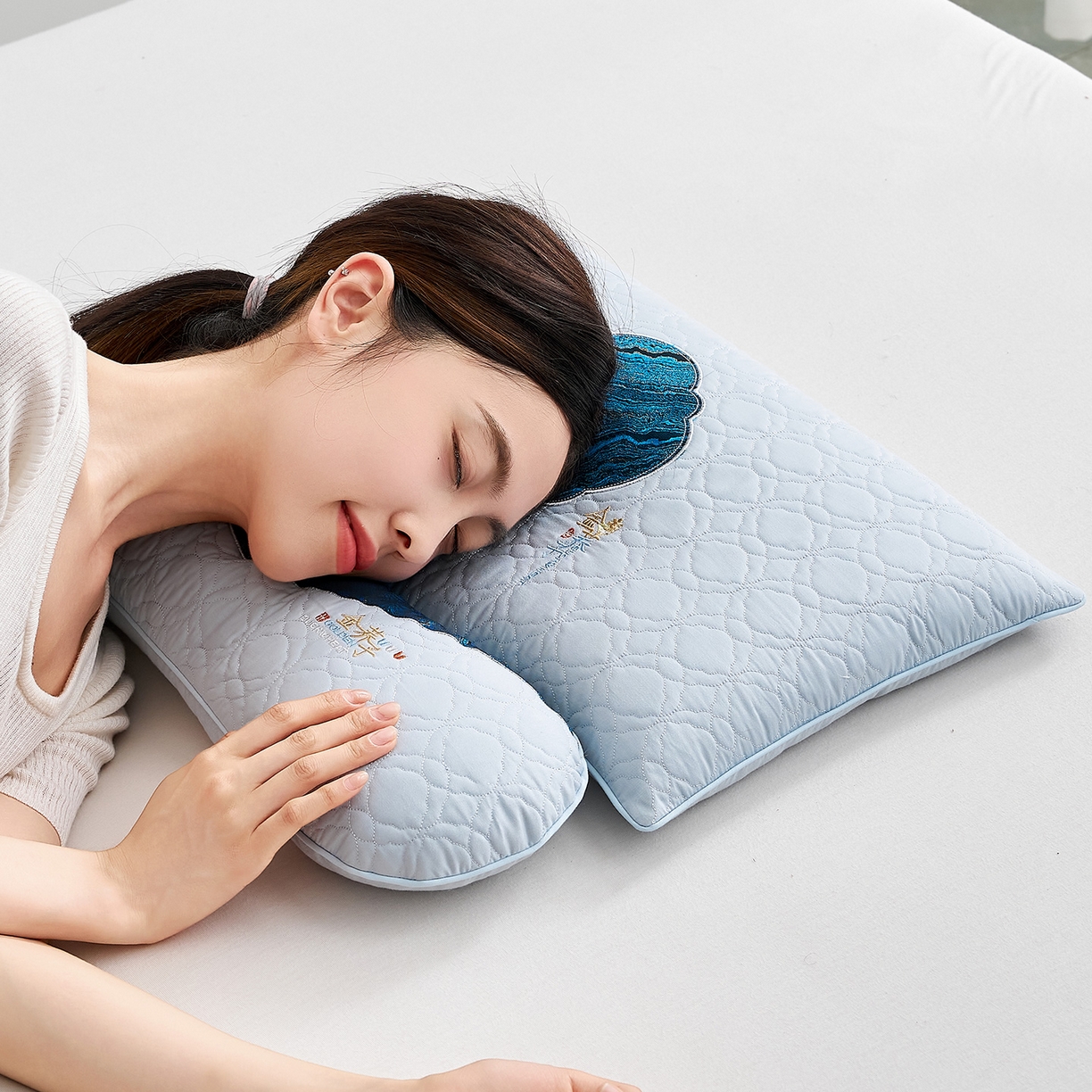 91家纺网 家纺一手货源 找家纺 乐可 2025新款金荞子二合一枕枕头枕芯 金荞子套装-蓝