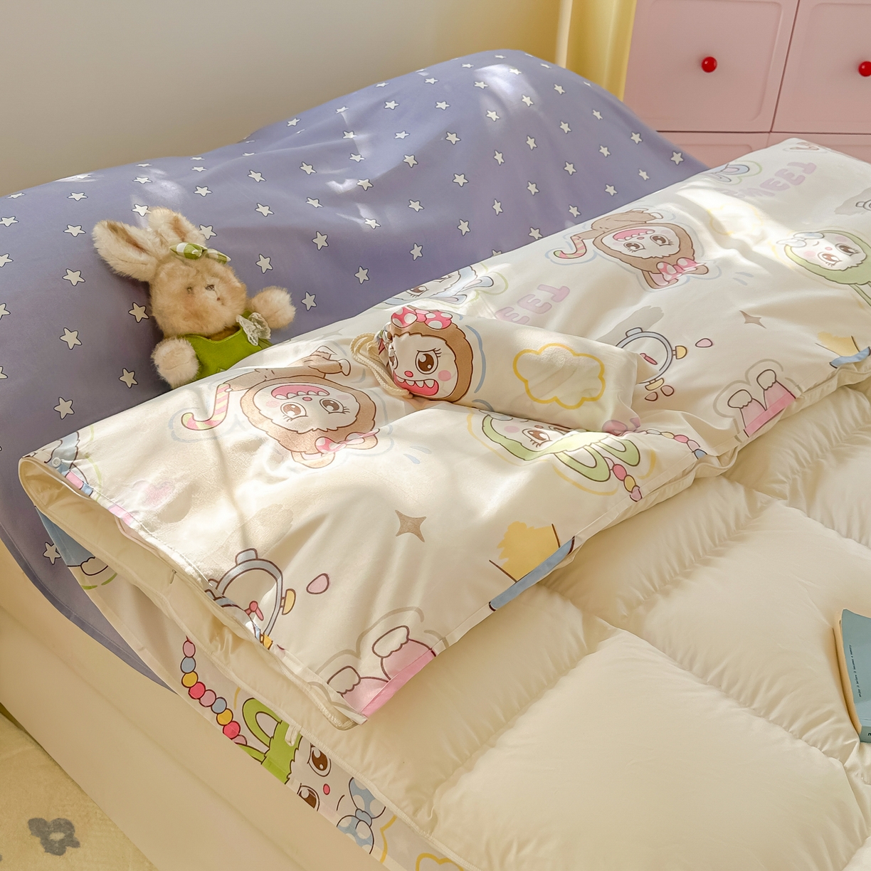 91家纺网 家纺一手货源 找家纺 柒星睡袋 2025新款新升级mini收纳袋印花系列隔脏睡袋 小布布