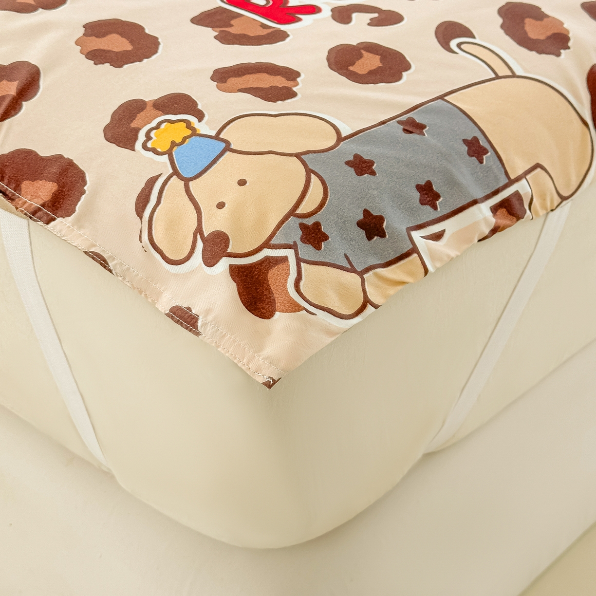 91家纺网 家纺一手货源 找家纺 柒星睡袋 2025新款新升级mini收纳袋印花系列隔脏睡袋 豹纹腊肠