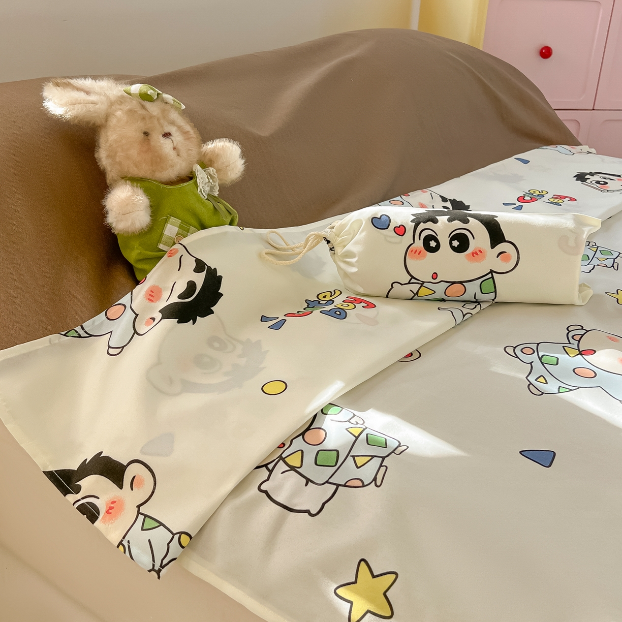 91家纺网 家纺一手货源 找家纺 柒星睡袋 2025新款新升级mini收纳袋印花系列隔脏睡袋 快乐男孩