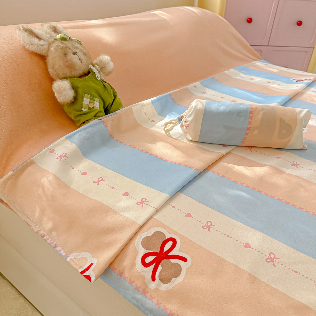 91家纺网 家纺一手货源 找家纺 柒星睡袋 2025新款新升级mini收纳袋印花系列隔脏睡袋 海军小狗