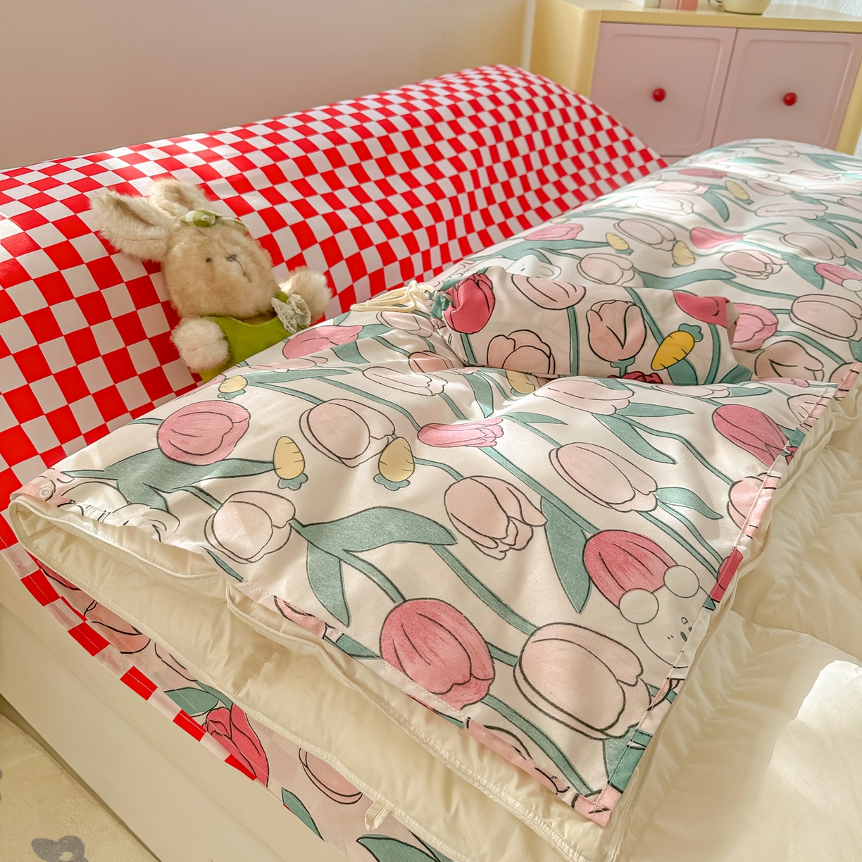 91家纺网 家纺一手货源 找家纺 柒星睡袋 2025新款新升级mini收纳袋印花系列隔脏睡袋 荷兰兔