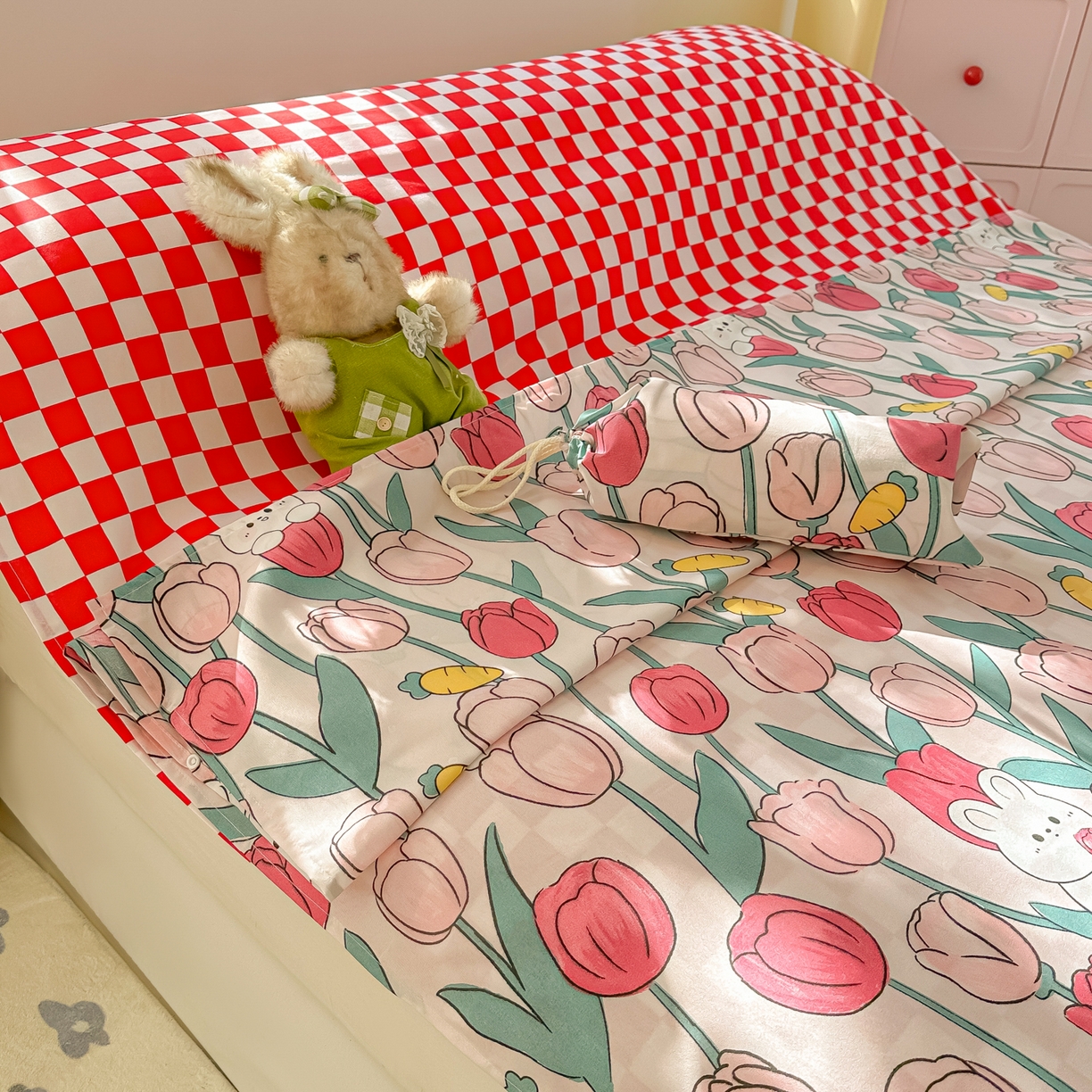 91家纺网 家纺一手货源 找家纺 柒星睡袋 2025新款新升级mini收纳袋印花系列隔脏睡袋 荷兰兔