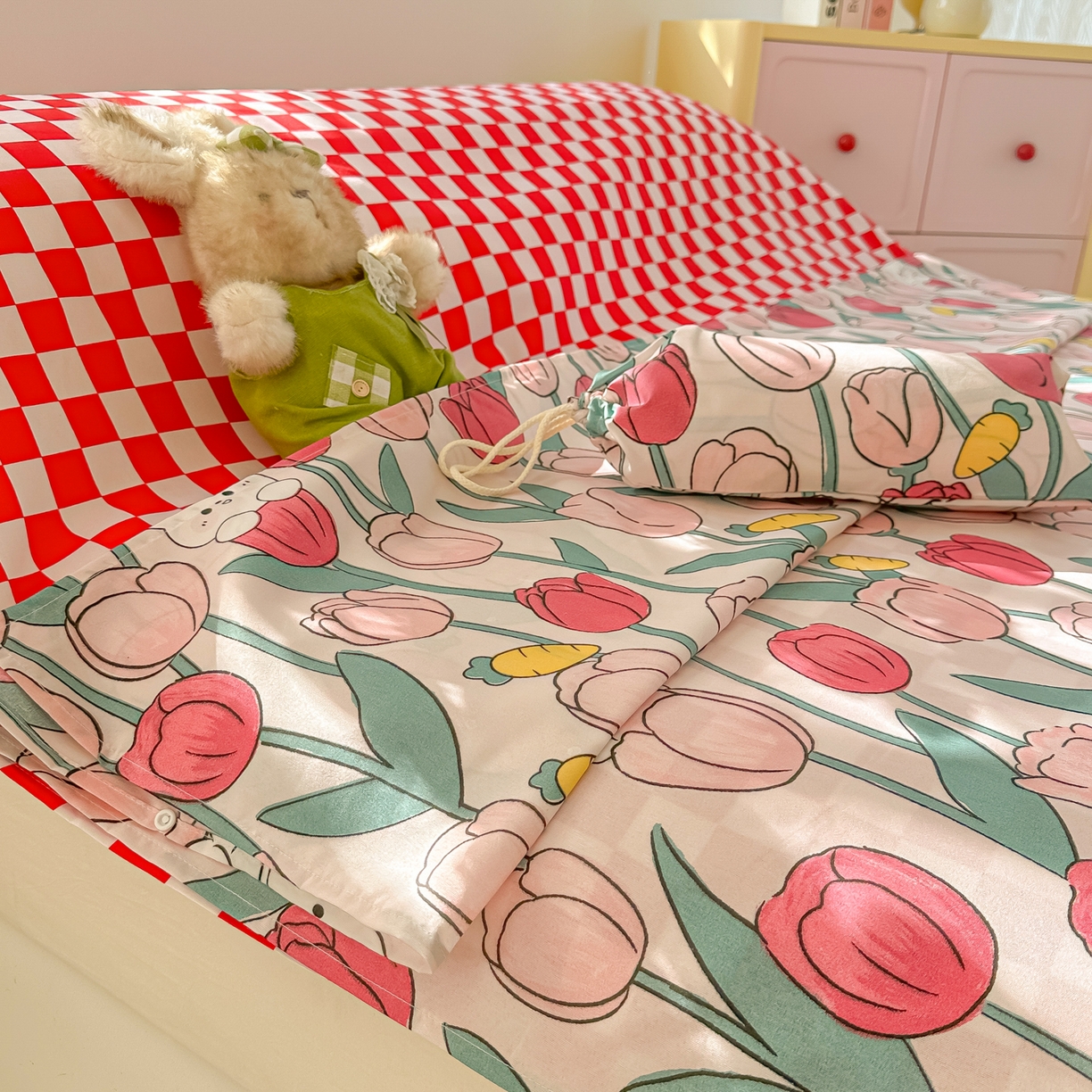 91家纺网 家纺一手货源 找家纺 柒星睡袋 2025新款新升级mini收纳袋印花系列隔脏睡袋 荷兰兔