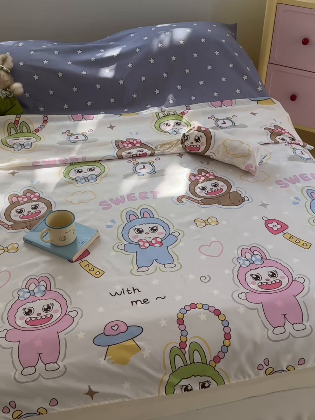 91家纺网 家纺一手货源 找家纺 柒星睡袋 2025新款新升级mini收纳袋印花系列隔脏睡袋 小布布