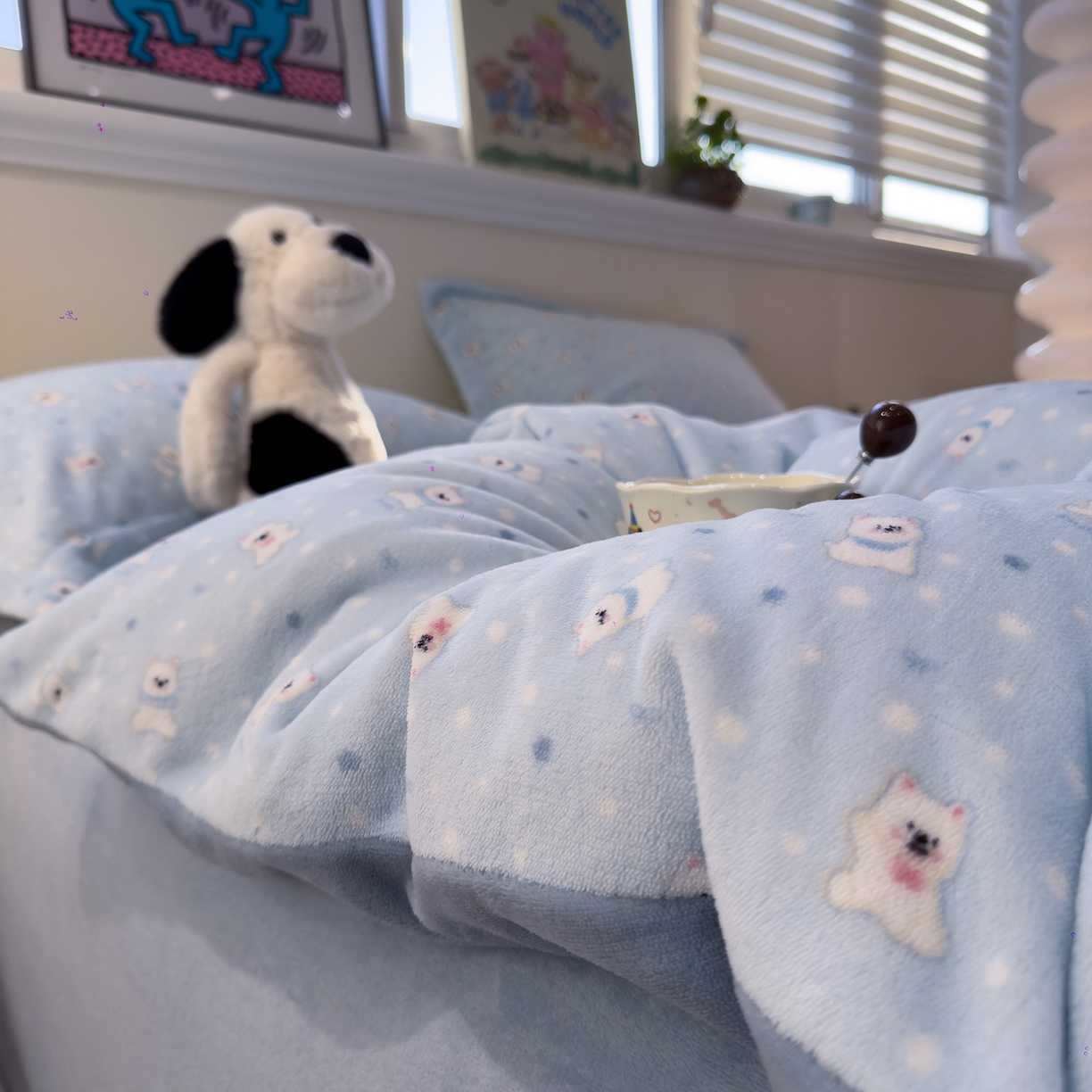 91家纺网 家纺一手货源 找家纺 慕尚家纺 2025新款田园花卉类印花牛奶绒高克重单被套 泡芙小狗