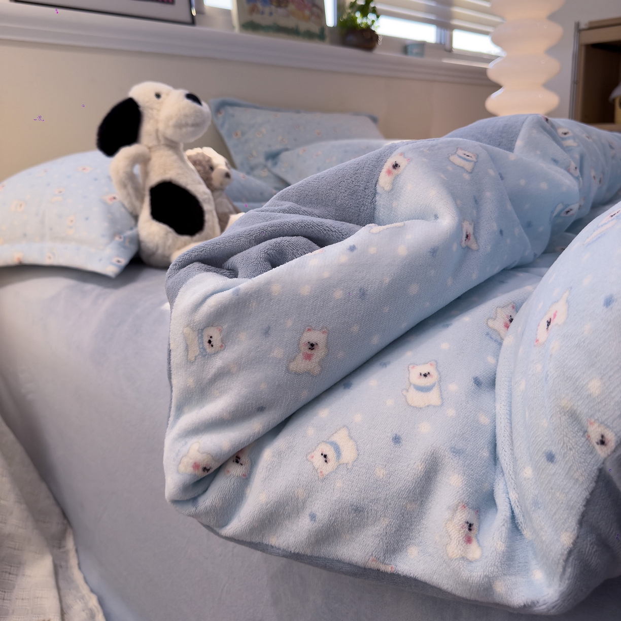 91家纺网 家纺一手货源 找家纺 慕尚家纺 2025新款田园花卉类印花牛奶绒高克重单被套 泡芙小狗