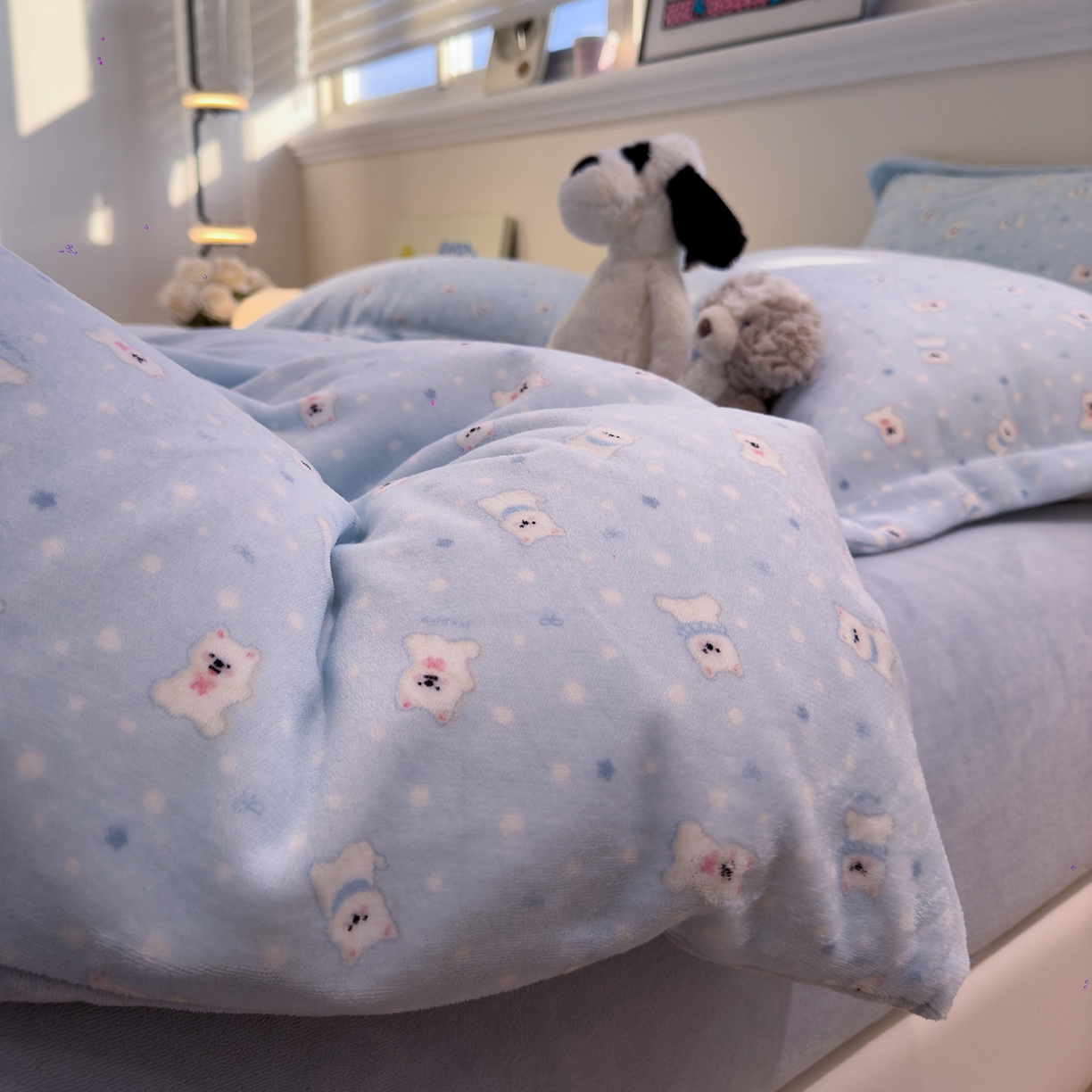 91家纺网 家纺一手货源 找家纺 慕尚家纺 2025新款田园花卉类印花牛奶绒高克重单被套 泡芙小狗