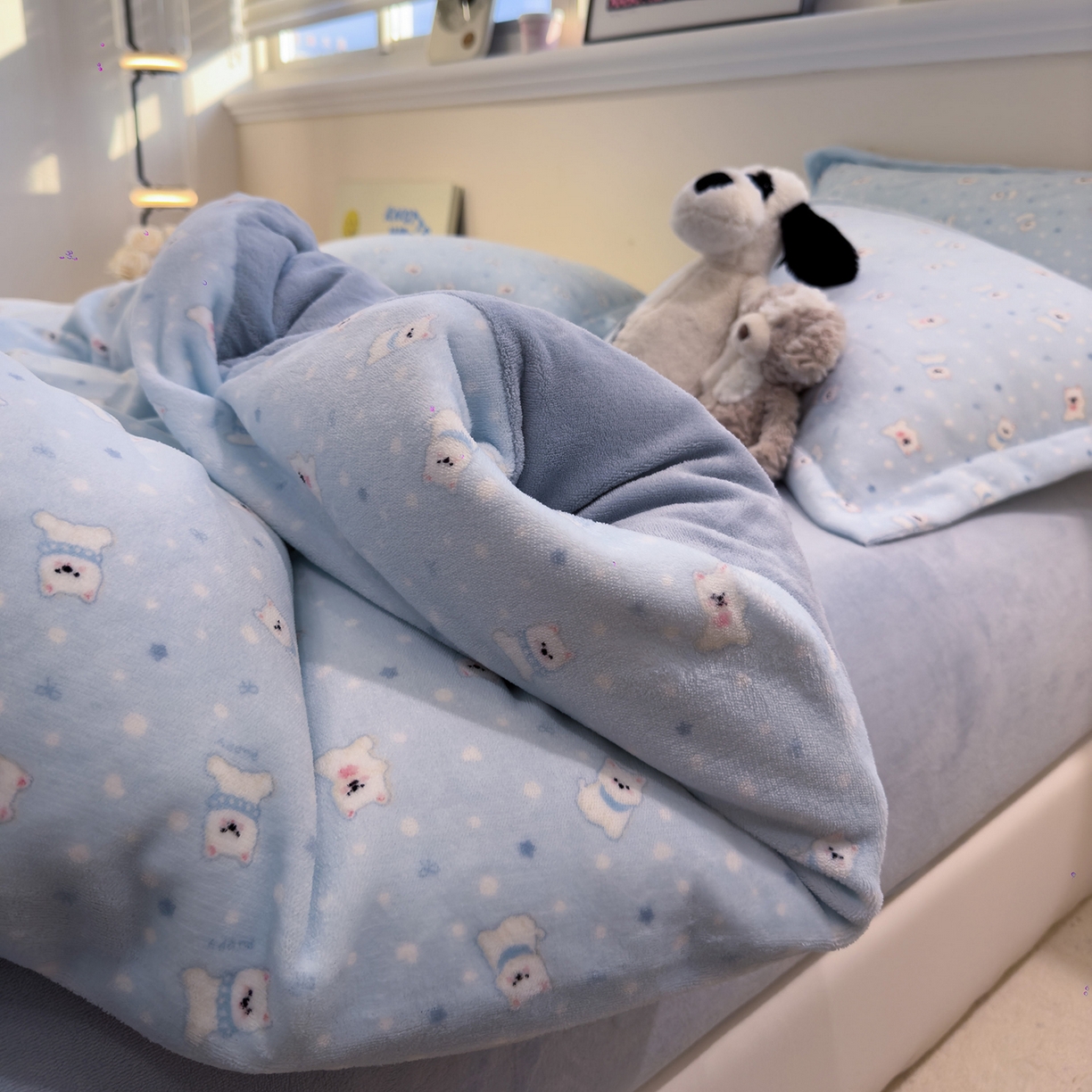 91家纺网 家纺一手货源 找家纺 慕尚家纺 2025新款田园花卉类印花牛奶绒高克重单被套 泡芙小狗