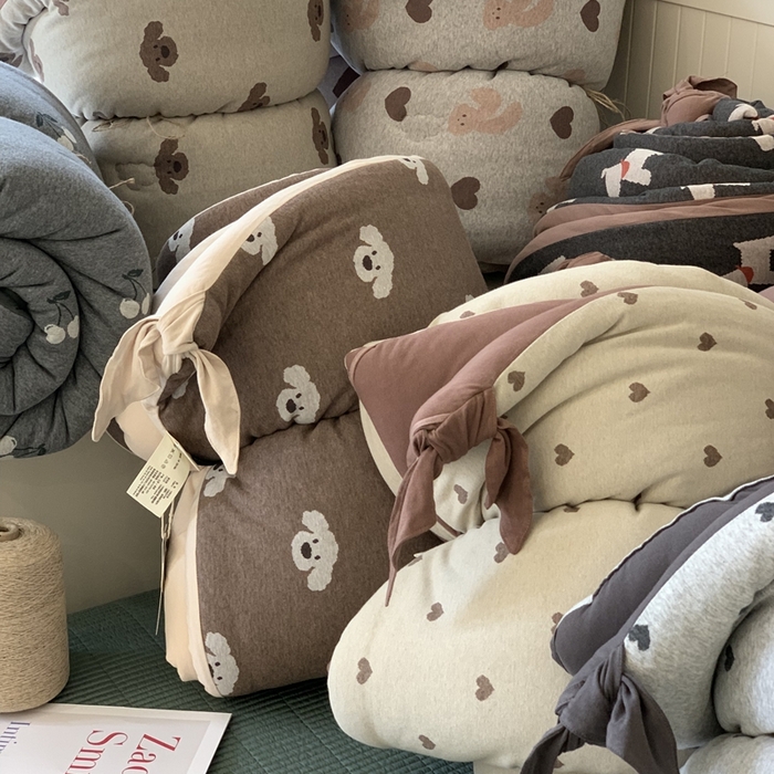 91家纺网 家纺一手货源 找家纺 汇庭 2025秋冬新款小耳朵色织春秋被子被芯系列 组合图仅供参考