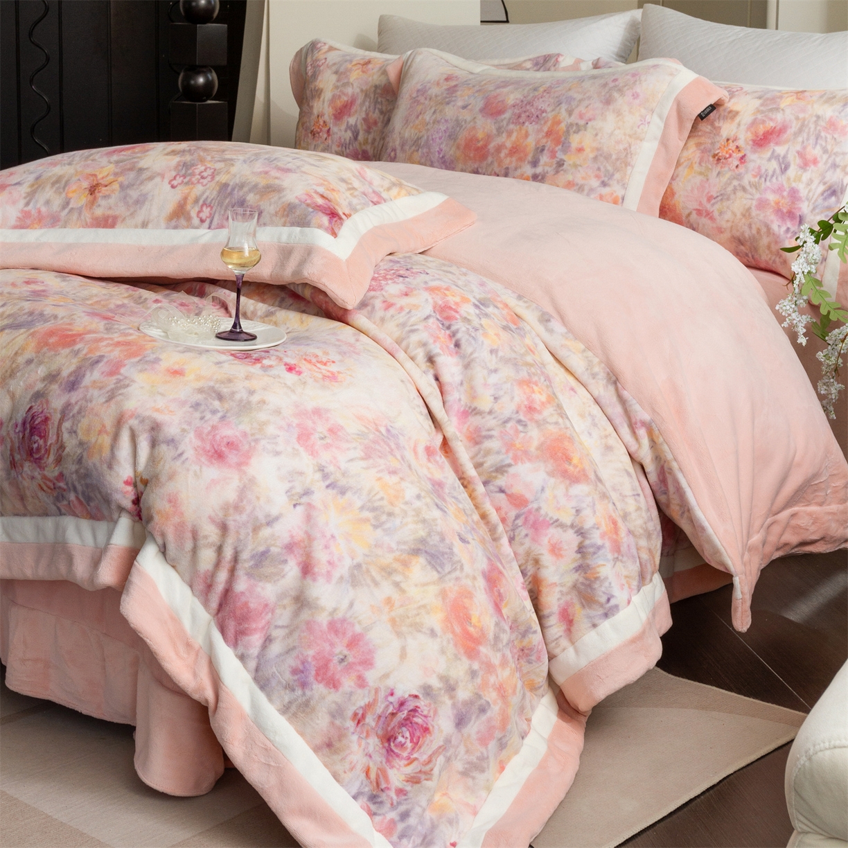 91家纺网 家纺一手货源 找家纺 馨蕊 2025新款意大利进口雕花绒拼角工艺秋冬轻奢煦暖绒系列- 绒兰蔻 会员-10【券后控价298/318】 绒兰蔻-蔷薇粉