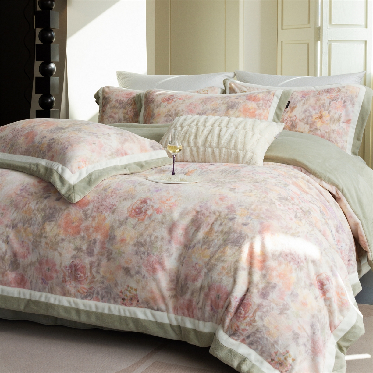 91家纺网 家纺一手货源 找家纺 馨蕊 2025新款意大利进口雕花绒拼角工艺秋冬轻奢煦暖绒系列- 绒兰蔻 会员-10【券后控价298/318】 绒兰蔻-氧气绿