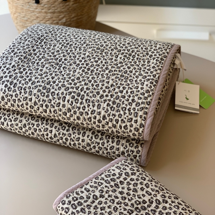 91家纺网 家纺一手货源 找家纺 （总）2024新款舒适床盖三件套-实拍