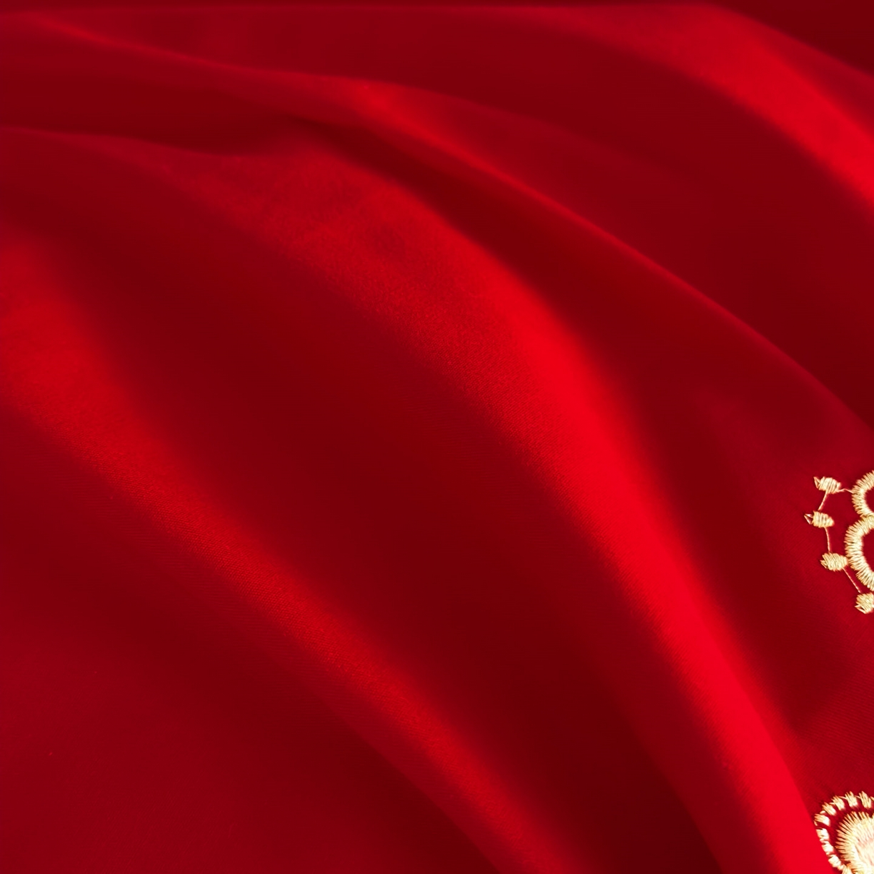 91家纺网 家纺一手货源 找家纺 娇伊诗婚庆 2025新款刺绣工艺全棉婚庆四件套系列 喜结良缘