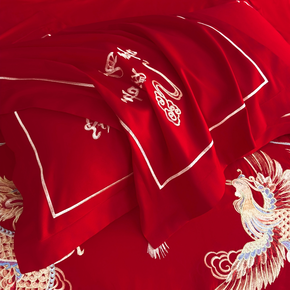 91家纺网 家纺一手货源 找家纺 娇伊诗婚庆 2025新款刺绣工艺全棉婚庆四件套系列 龙凤贺喜