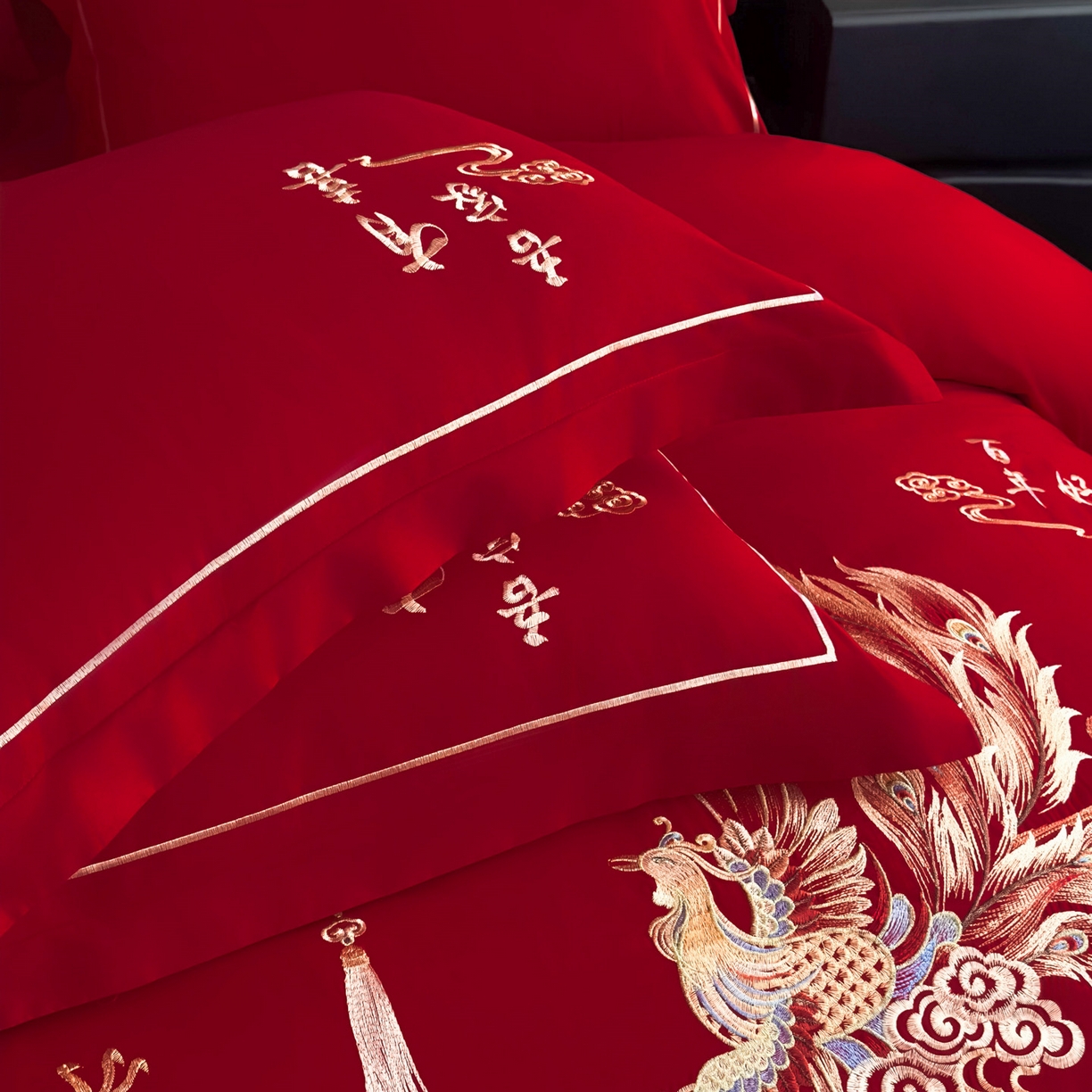 91家纺网 家纺一手货源 找家纺 娇伊诗婚庆 2025新款刺绣工艺全棉婚庆四件套系列 龙凤贺喜