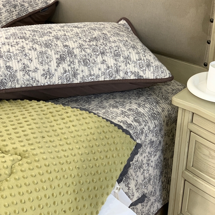 91家纺网 家纺一手货源 找家纺 （总）2024新款舒适床盖三件套-实拍