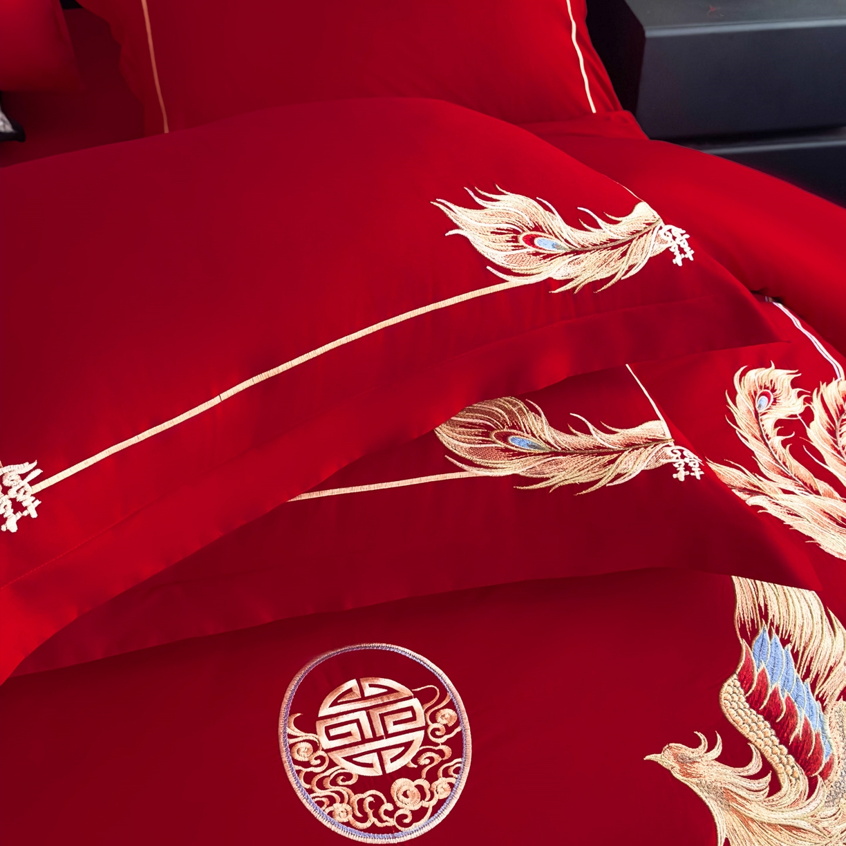 91家纺网 家纺一手货源 找家纺 娇伊诗婚庆 2025新款刺绣工艺全棉婚庆四件套系列 龙章凤姿