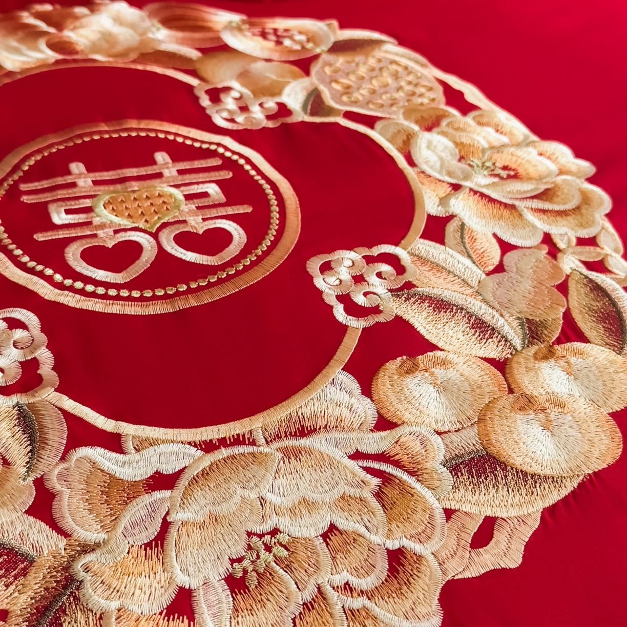 91家纺网 家纺一手货源 找家纺 娇伊诗婚庆 2025新款刺绣工艺全棉婚庆四件套系列 福满姻缘