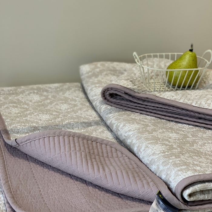 91家纺网 家纺一手货源 找家纺 2024新款舒适床盖三件套-实拍 罗森紫