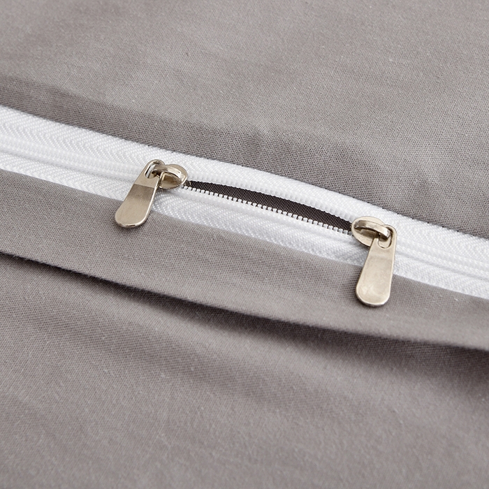 91家纺网 家纺一手货源 找家纺 宇彬家纺 2026直播热款A类13374全棉母婴级一字绣宽边枕套被套纯色四件套贡缎新疆长绒匹马棉轻奢-单被套 眠系列-绅士灰