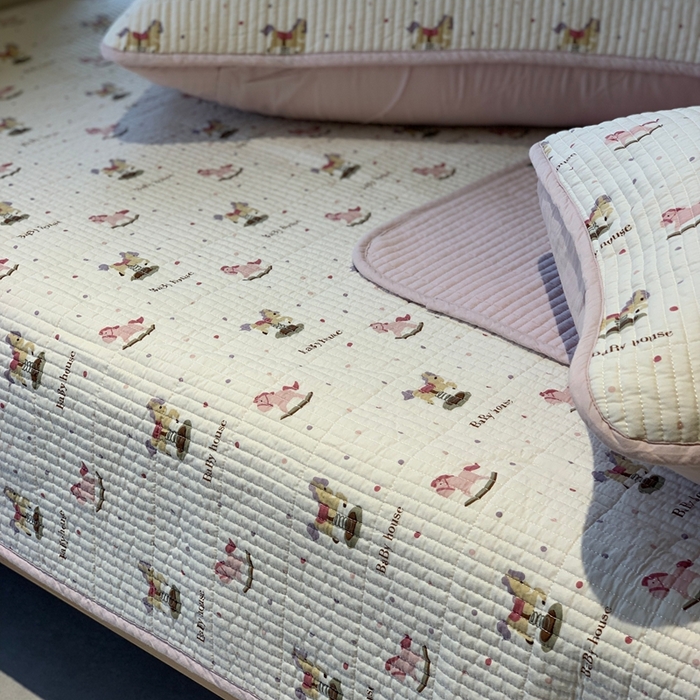 91家纺网 家纺一手货源 找家纺 2024新款舒适床盖三件套-实拍 奇奇小马