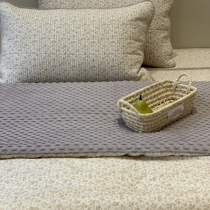 91家纺网 家纺一手货源 找家纺 2024新款舒适床盖三件套-实拍 素颜粉庄园