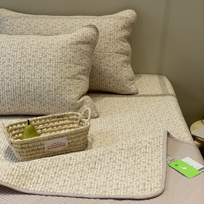 91家纺网 家纺一手货源 找家纺 2024新款舒适床盖三件套-实拍 素颜粉庄园