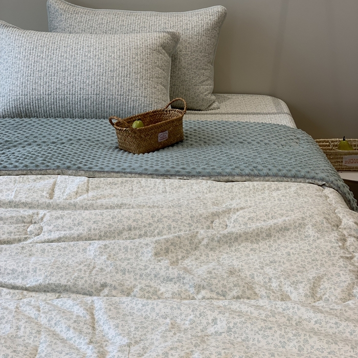 91家纺网 家纺一手货源 找家纺 2024新款舒适床盖三件套-实拍 素颜绿庄园