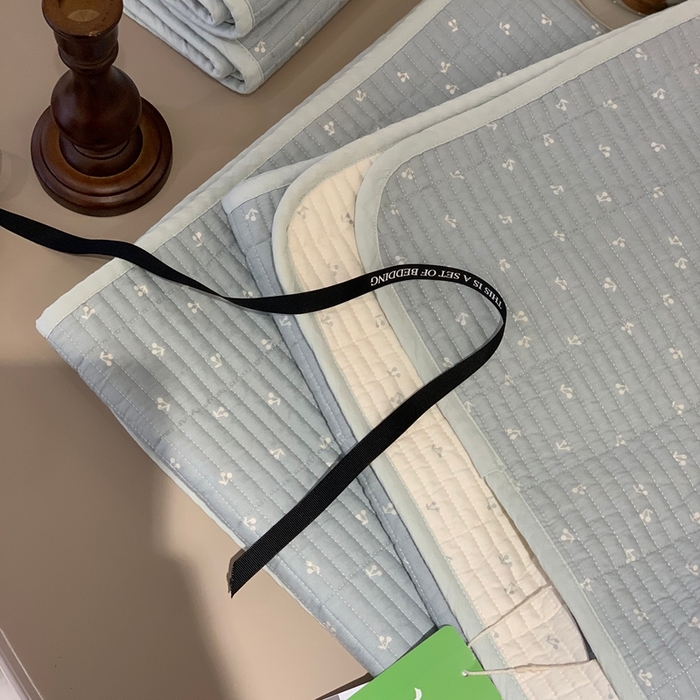 91家纺网 家纺一手货源 找家纺 2024新款舒适床盖三件套-实拍 樱桃蓝