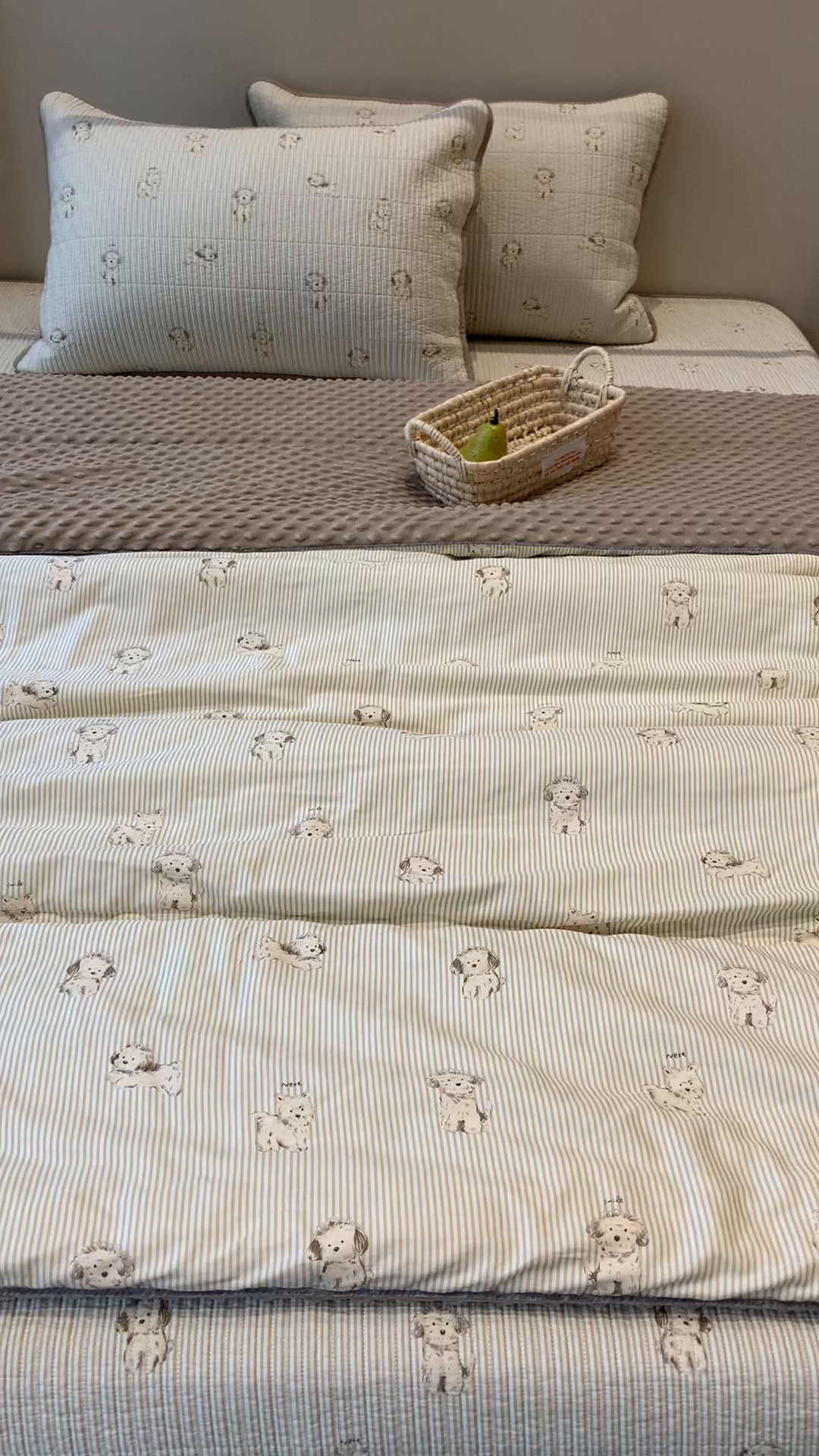 91家纺网 家纺一手货源 找家纺 2024新款舒适床盖三件套-实拍 原宿小狗