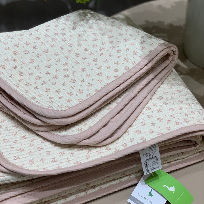 91家纺网 家纺一手货源 找家纺 2024新款舒适床盖三件套-实拍 芝士奶盐